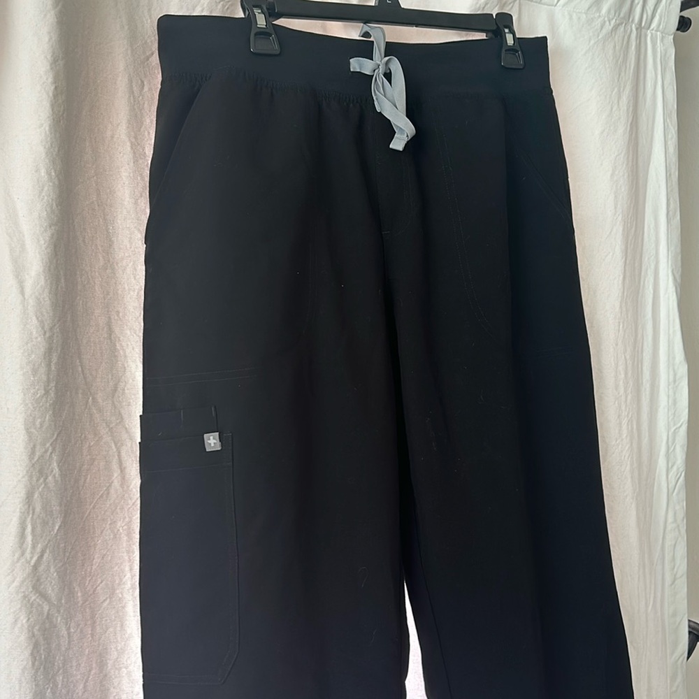 LIKE NEW! Figs scrub pants.